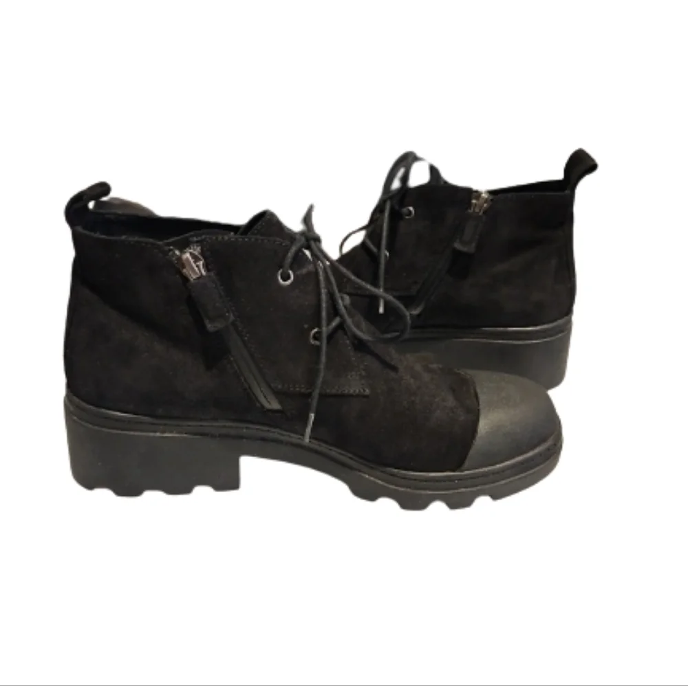 Eileen Fisher Black Suede Lace-Up Ankle Boots